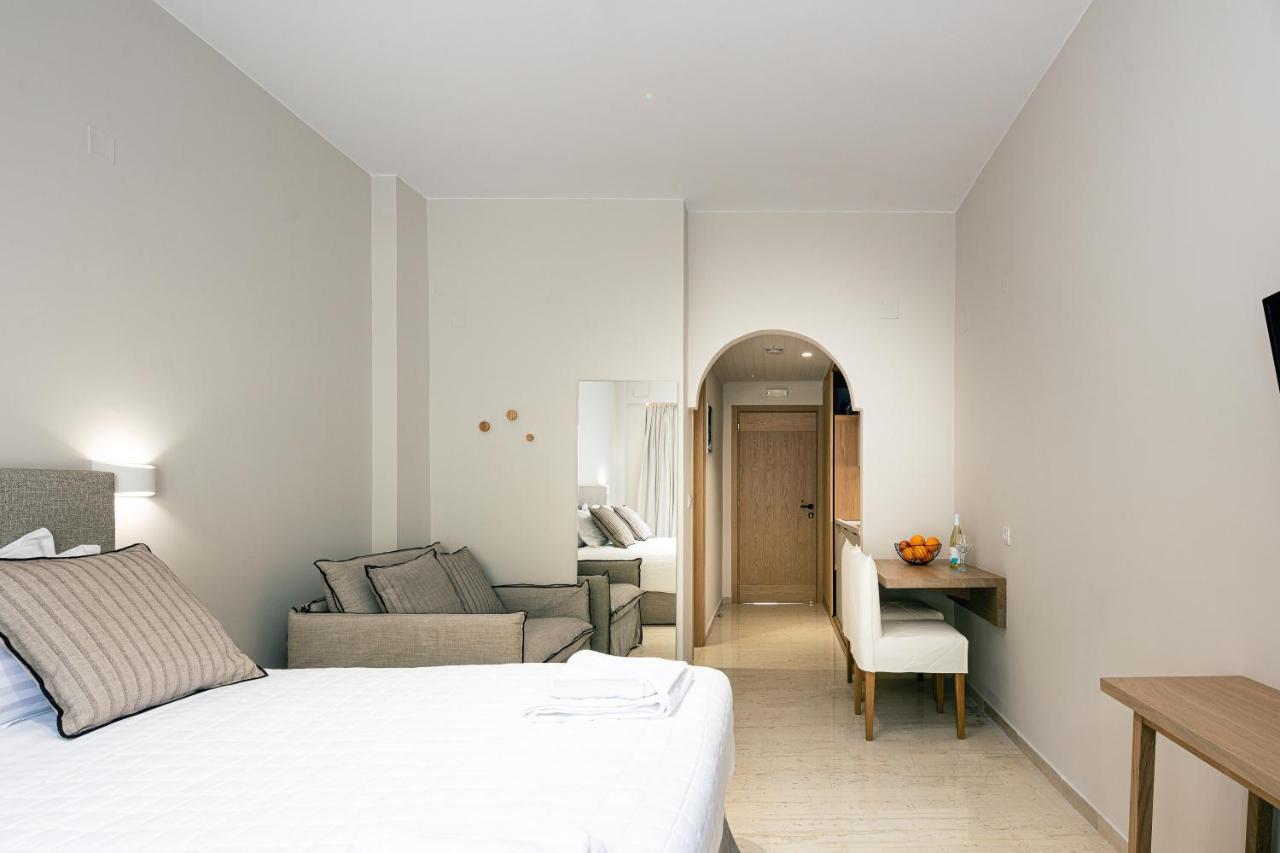 Ariadne Suites プラキアス エクステリア 写真