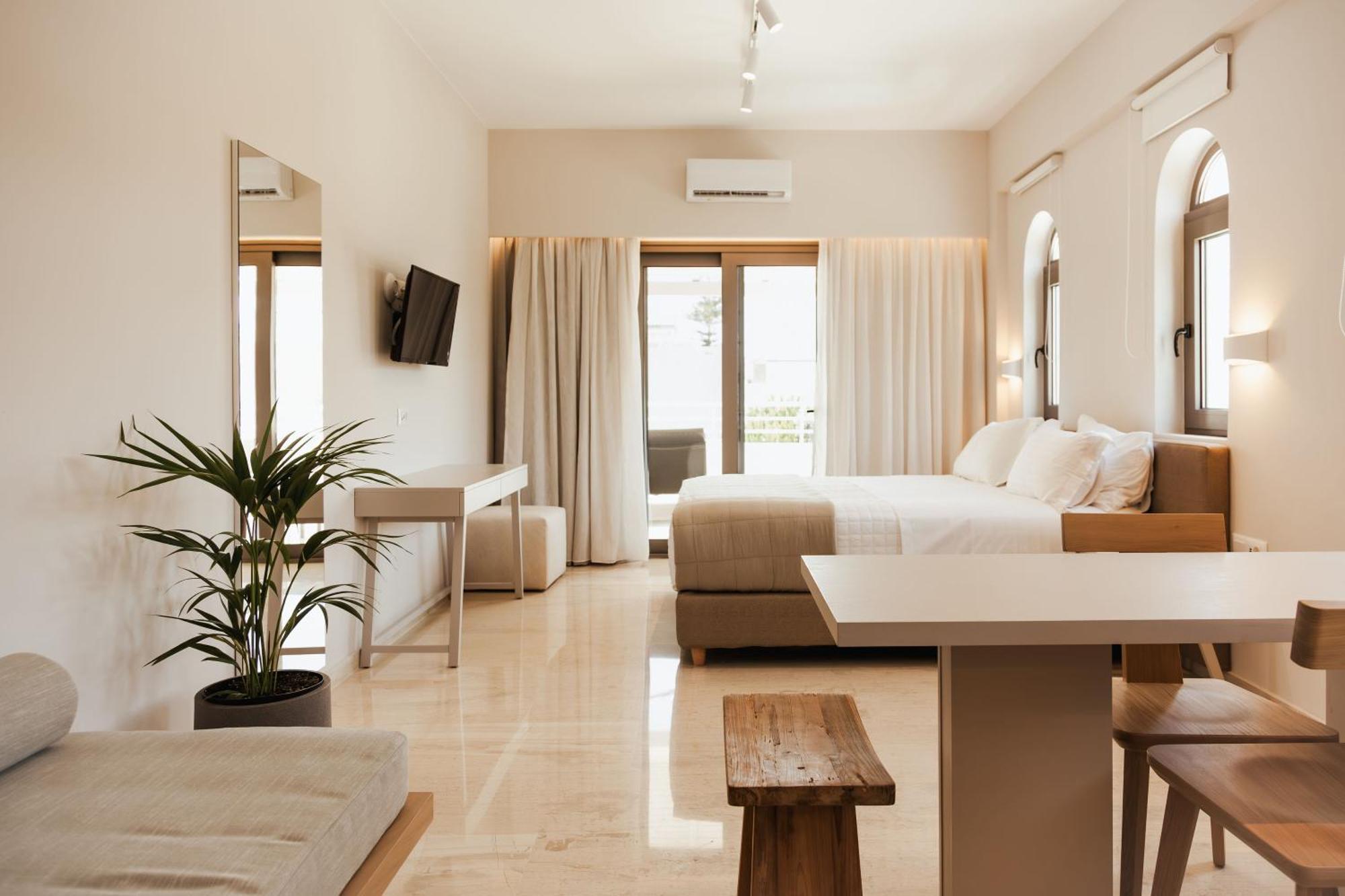 Ariadne Suites プラキアス エクステリア 写真