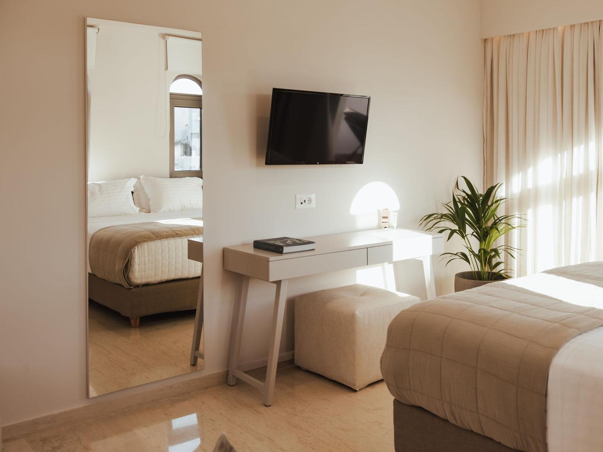 Ariadne Suites プラキアス エクステリア 写真